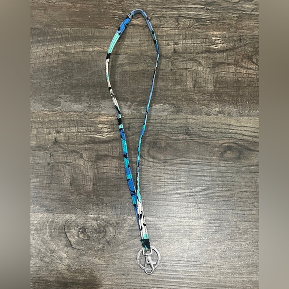 FINAL PRICE Vera Bradley Wallet Holder Keychain - Picture 4 of 4